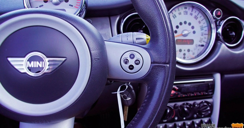 MINI Cooper S cena 25000 przebieg: 238000, rok produkcji 2006 z Gdynia małe 781